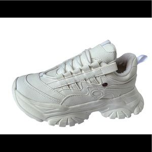 Women’s White Shoes Sneaker Made in Colombia